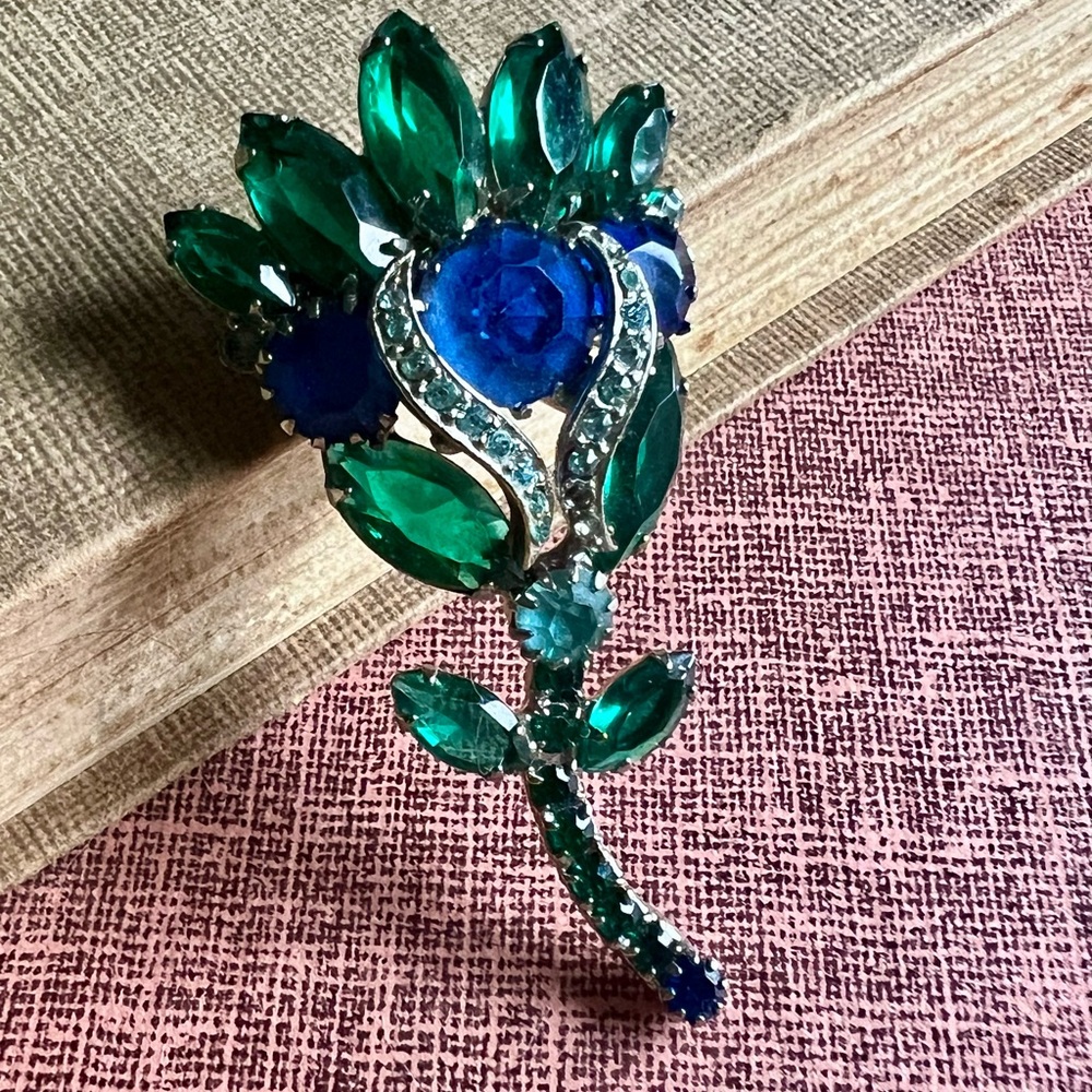 vintage 1960s emerald Green and sapphire Blue Floral rhinestone Brooch